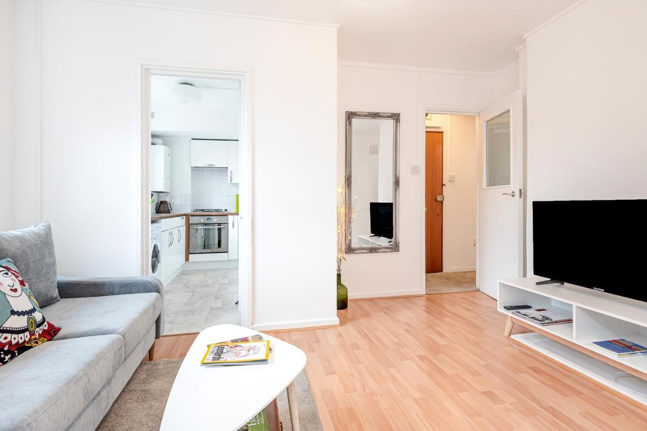 Modern One Bedroom Victoria Apartment Londýn Exteriér fotografie